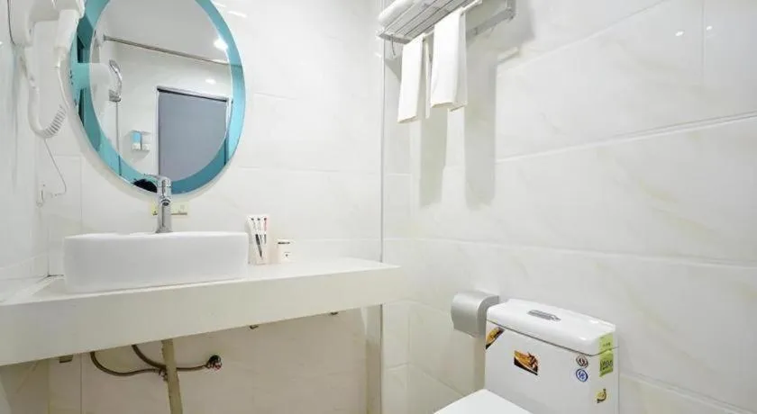 JTour Inn Wuchang Zhongnan University of Economics and Law