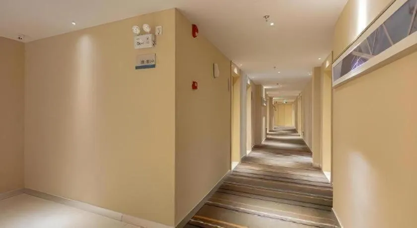 City Comfort Inn Liuzhou Wuxing Walking Street