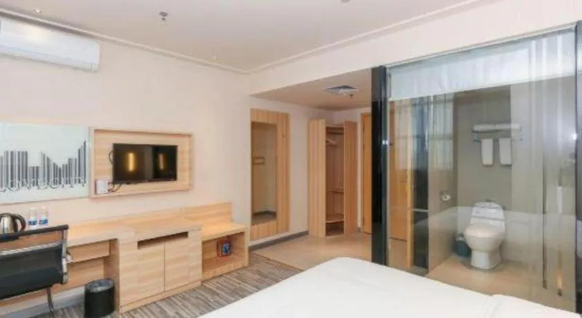 Bed in City Comfort Inn Zhuhai University Town Tangjiawan Plaza