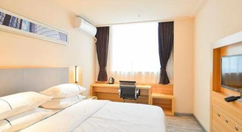 Bed in City Comfort Inn Zhuhai University Town Tangjiawan Plaza