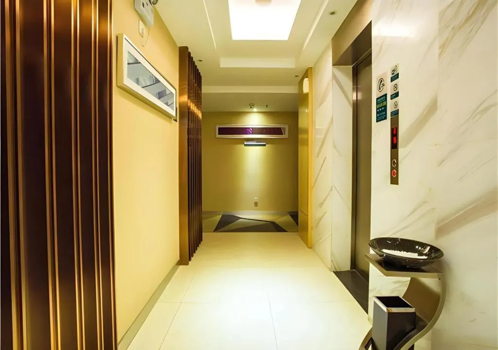 City Comfort Inn Wuzhou Bus Station