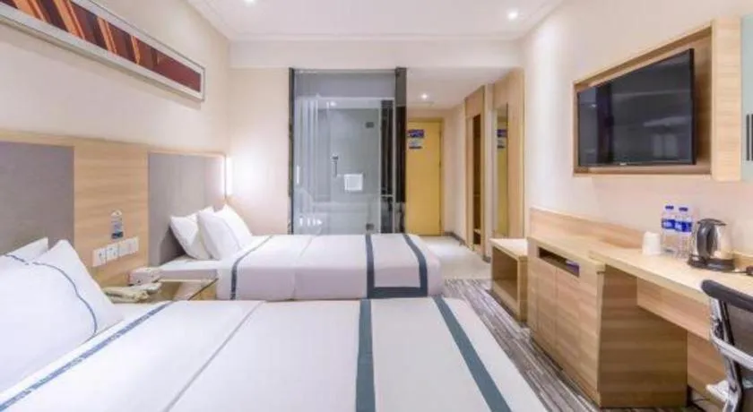 Bed in City Comfort Inn Wuzhou Bus Station