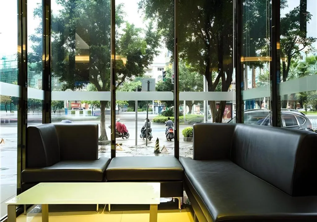 City Comfort Inn Wuzhou Bus Station