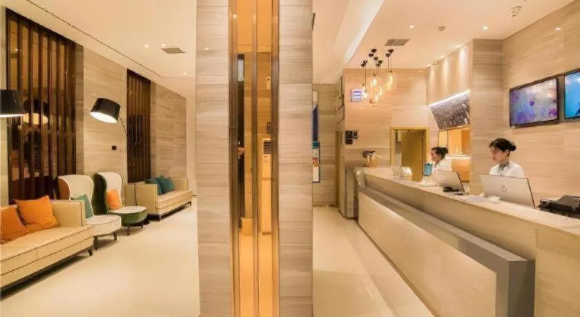 City Comfort Inn Liuzhou Wuxing Walking Street Zhonghuan Tower