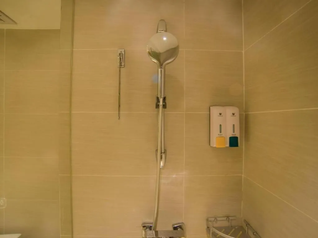 City Comfort Inn Liuzhou Wuxing Walking Street Zhonghuan Tower