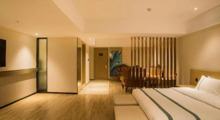 Bed in City Comfort Inn Liuzhou Wuxing Walking Street Zhonghuan Tower