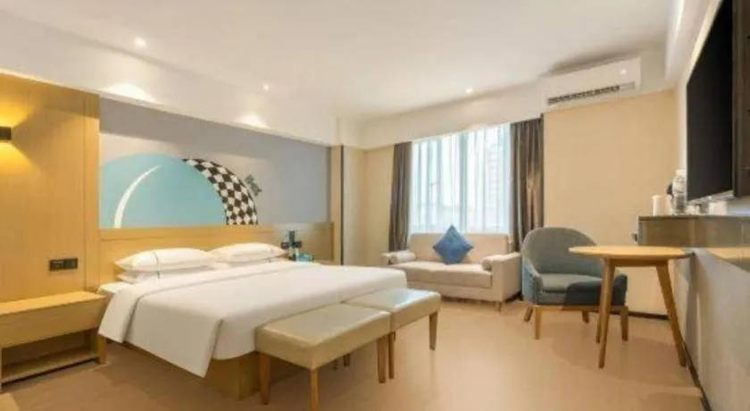 Bed in City Comfort Inn Liuzhou Wuxing Walking Street Zhonghuan Tower