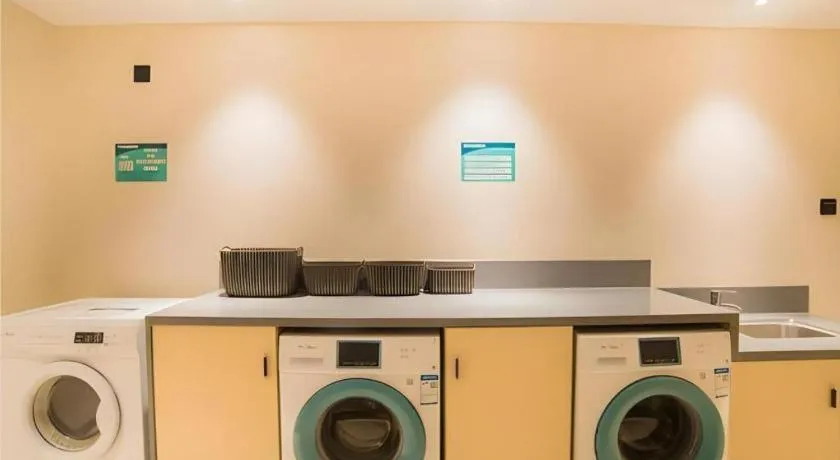 City Comfort Inn Liuzhou Wuxing Walking Street Zhonghuan Tower