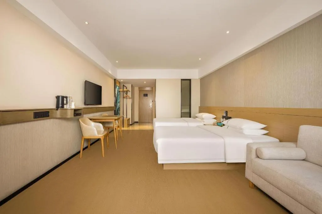 Bed in City Comfort Inn Liuzhou Wuxing Walking Street Zhonghuan Tower