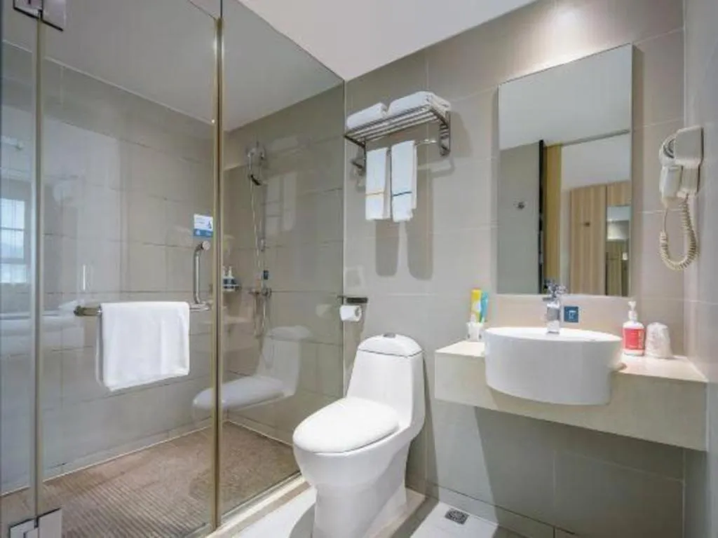 City Comfort Inn Baise Jingxi Caifu Plaza