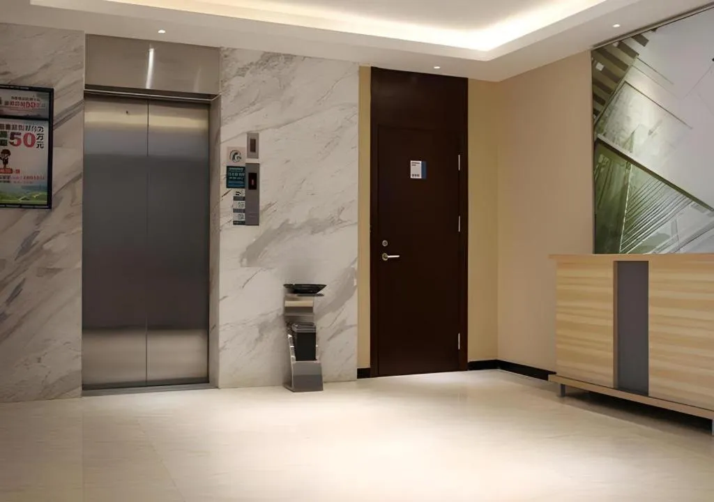 City Comfort Inn Baise Jingxi Caifu Plaza