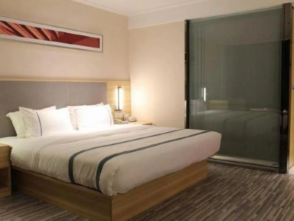 Bed in City Comfort Inn Baise Jingxi Caifu Plaza
