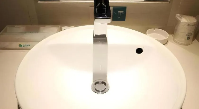 City Comfort Inn Baise Jingxi Caifu Plaza