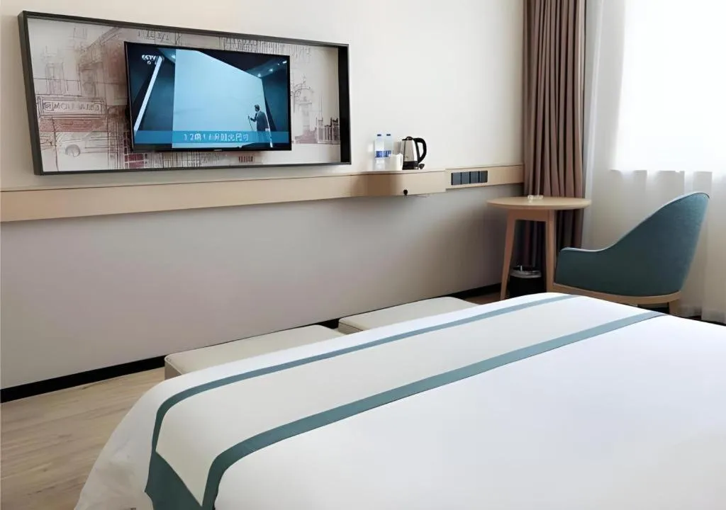 Bed in City Comfort Inn Xiaogan Xiaochang Bus Passenger Station