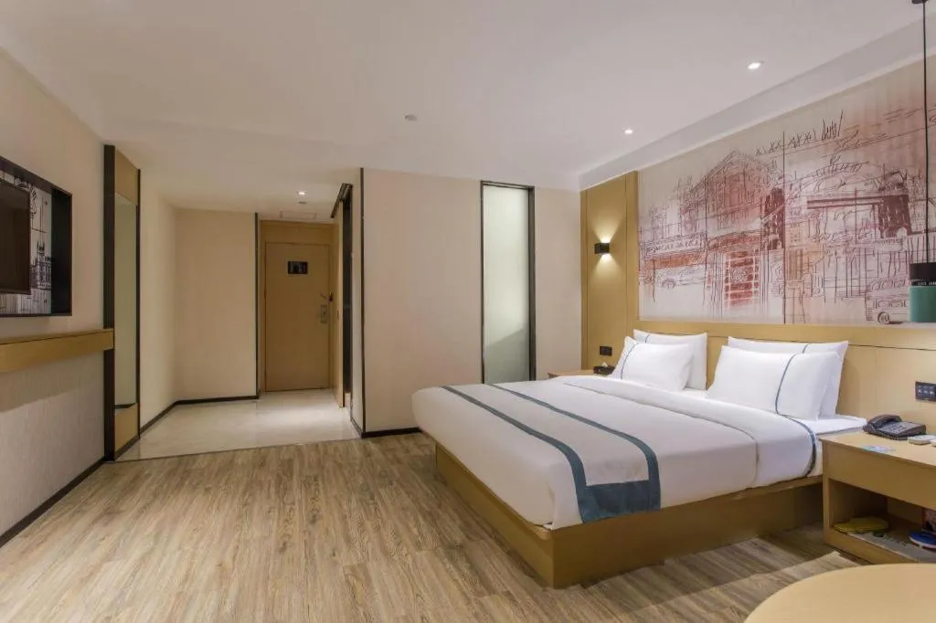 Bed in City Comfort Inn Jinzhou Bohai University Wanda Plaza