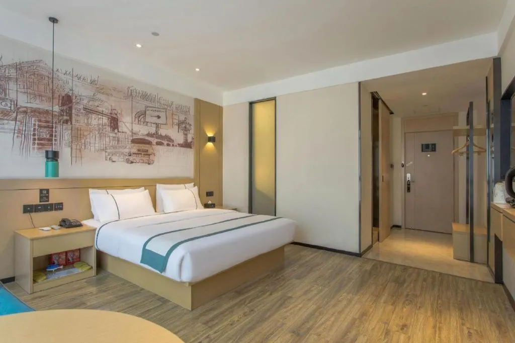 Bed in City Comfort Inn Jinzhou Bohai University Wanda Plaza