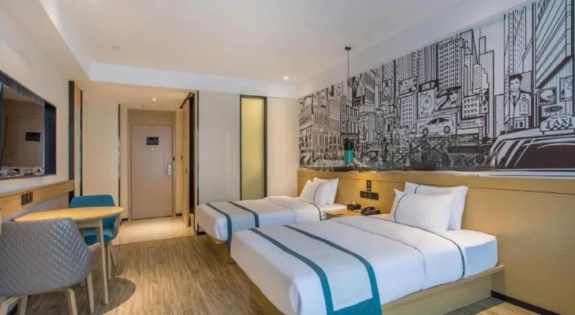 Bed in City Comfort Inn Jinzhou Bohai University Wanda Plaza