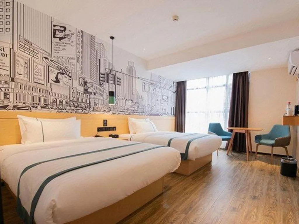 Bed in City Comfort Inn Jinzhou Bohai University Wanda Plaza