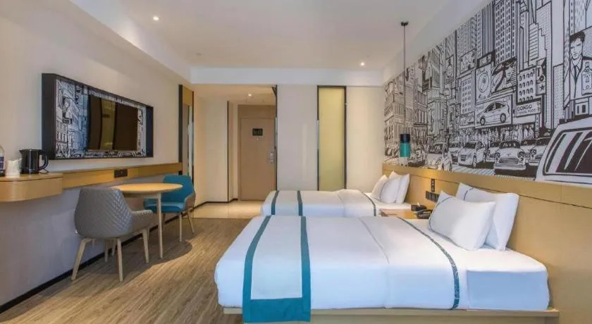 Bed in City Comfort Inn Jinzhou Bohai University Wanda Plaza