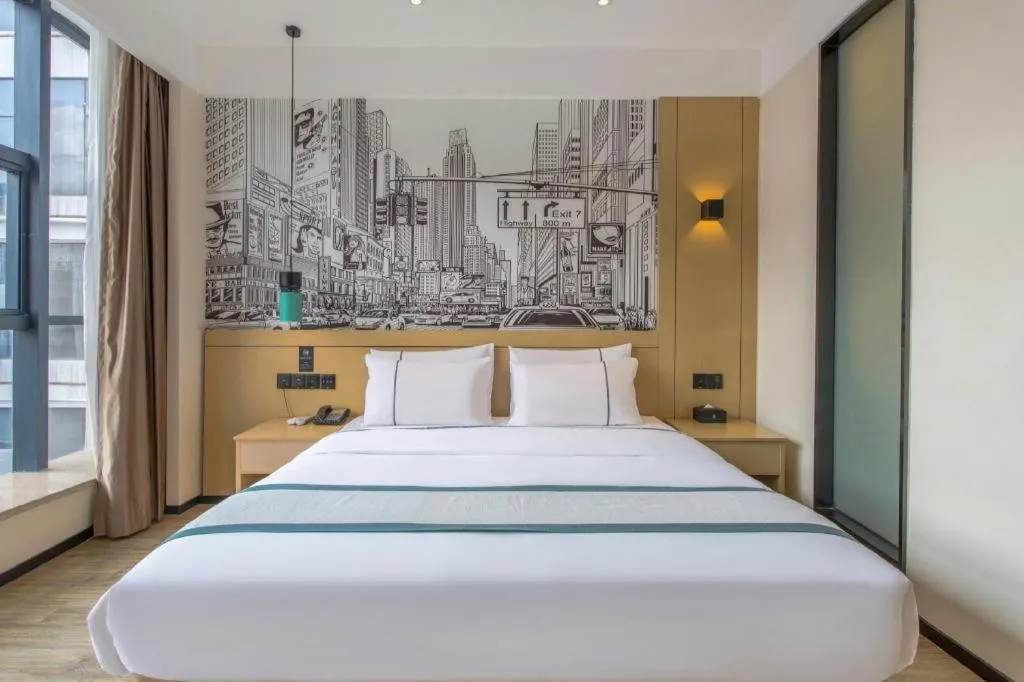 Bed in City Comfort Inn Jinzhou Bohai University Wanda Plaza