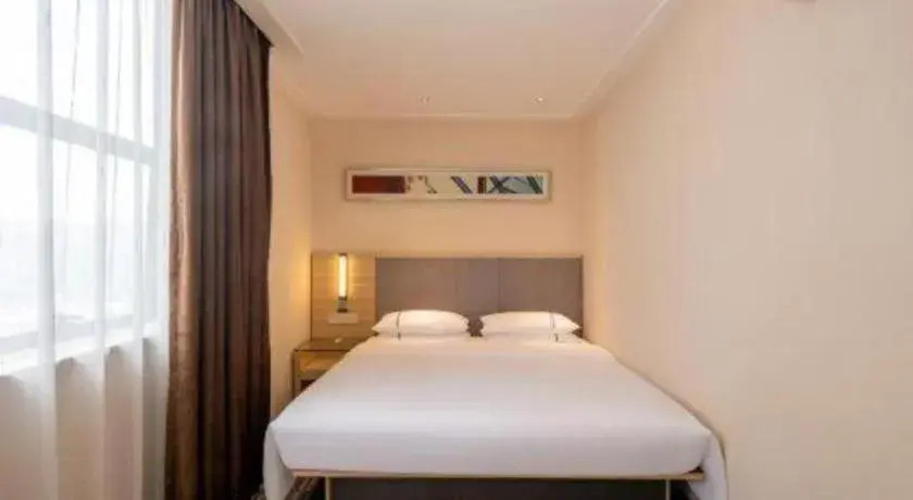 Bed in City Comfort Inn Zhanjiang South Railway Station Bed in City Comfort Inn Zhanjiang South Railway Station