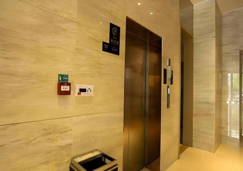 City Comfort Inn Huanggang Luotian Yishui Waitan