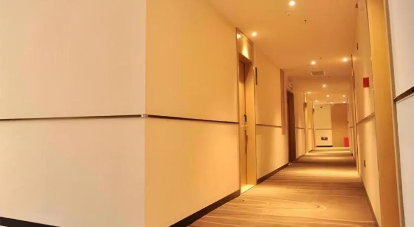 City Comfort Inn Huanggang Luotian Yishui Waitan