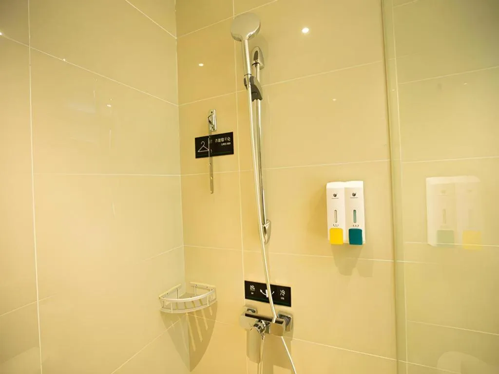 City Comfort Inn Huanggang Luotian Yishui Waitan