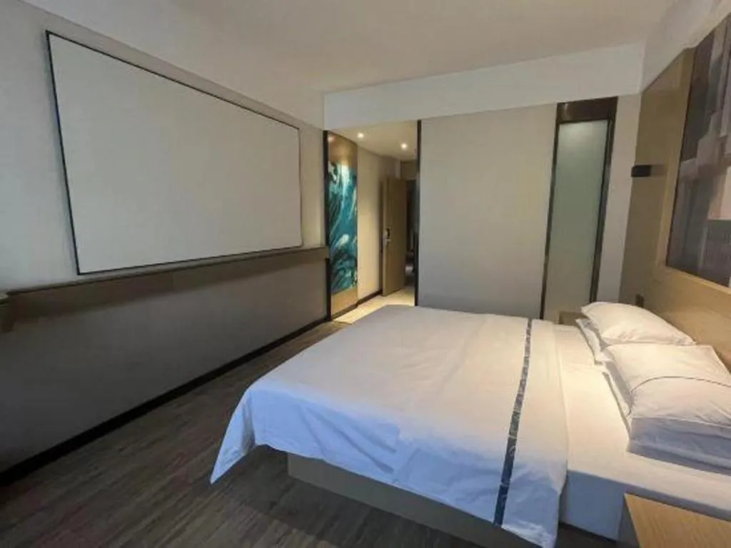 Bed in City Comfort Inn Huanggang Luotian Yishui Waitan