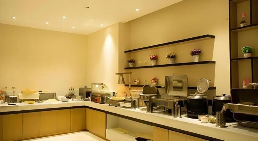 City Comfort Inn Huanggang Luotian Yishui Waitan