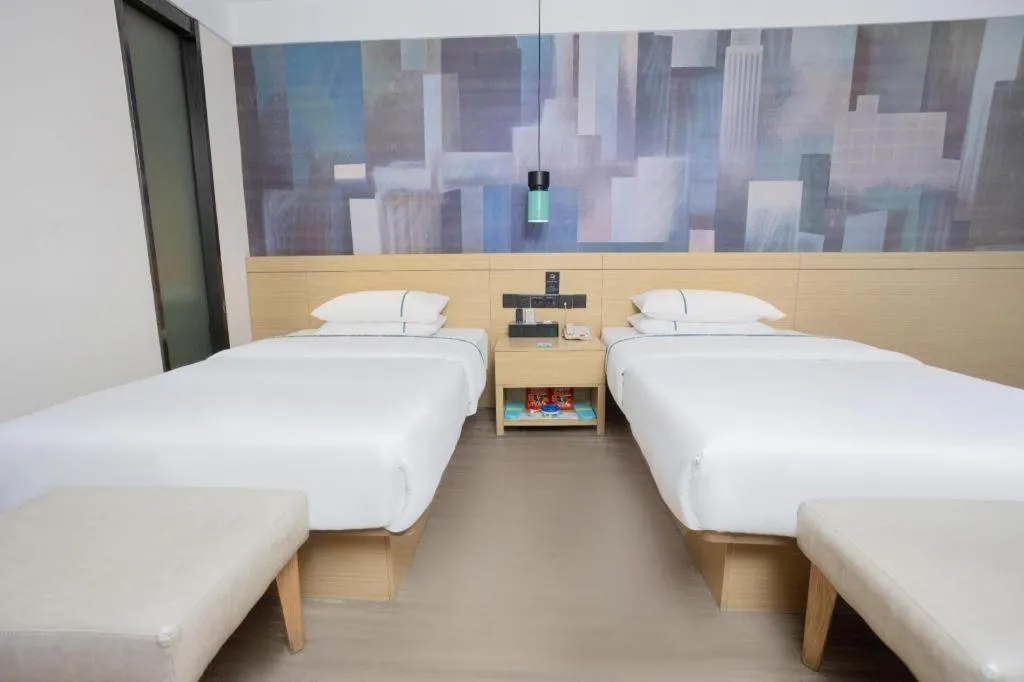 Bed in City Comfort Inn Huanggang Luotian Yishui Waitan