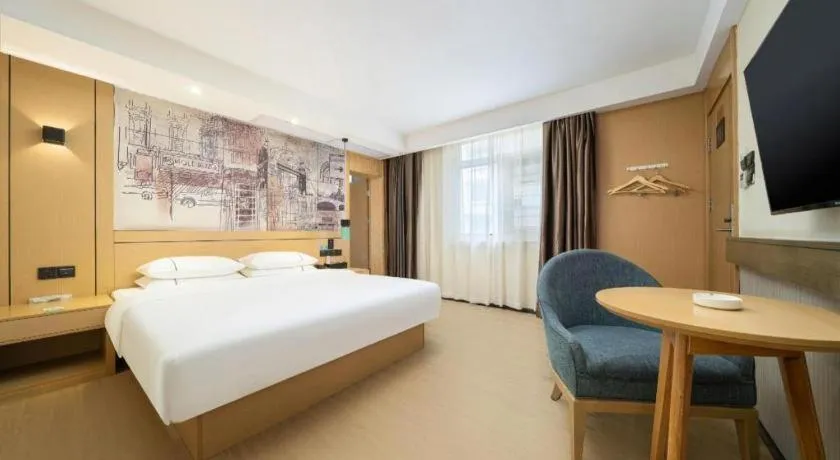 Bed in City Comfort Inn Liuzhou Chengzhong Wanda Haiguan