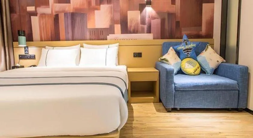 Bed in City Comfort Inn Liuzhou Chengzhong Wanda Haiguan