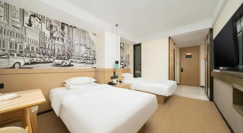 Bed in City Comfort Inn Liuzhou Chengzhong Wanda Haiguan