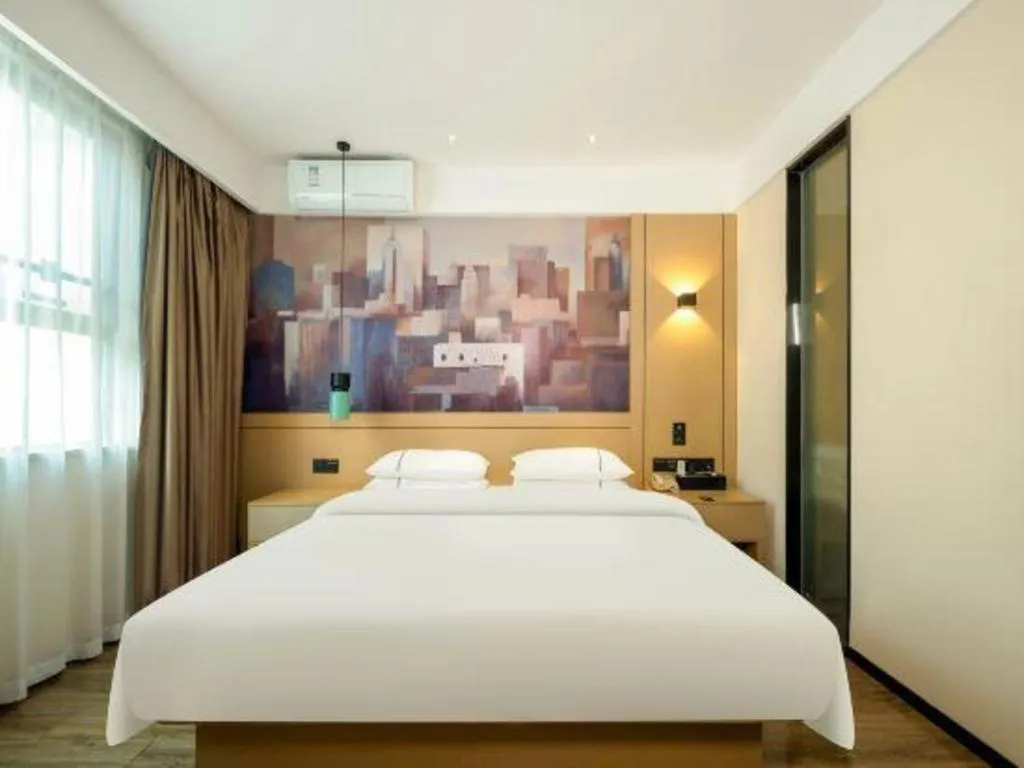 Bed in City Comfort Inn Guigang Hecheng Wanda Plaza