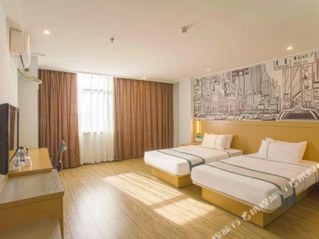 Bed in City Comfort Inn Guigang Hecheng Wanda Plaza