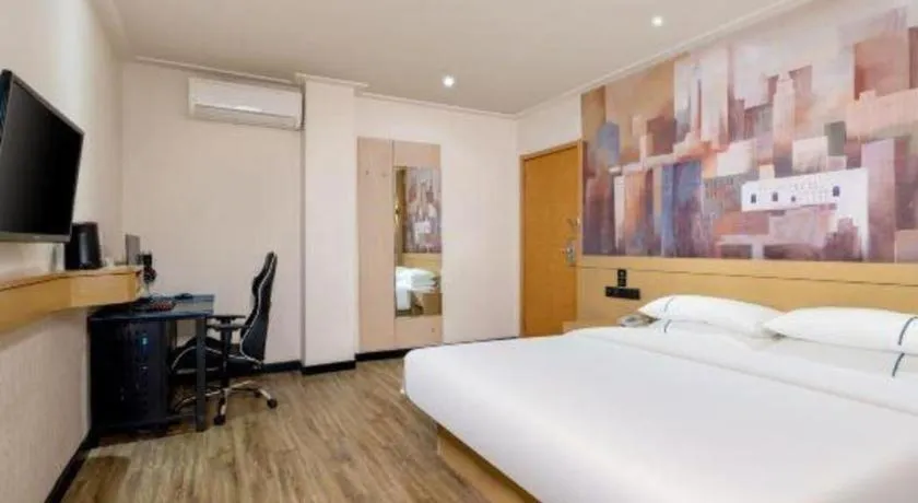 Bed in City Comfort Inn Guigang Hecheng Wanda Plaza
