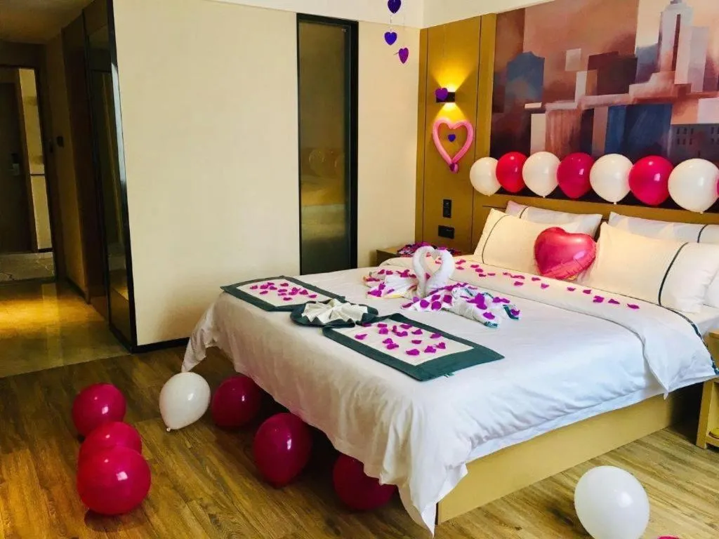 Bed in City Comfort Inn Guigang Hecheng Wanda Plaza