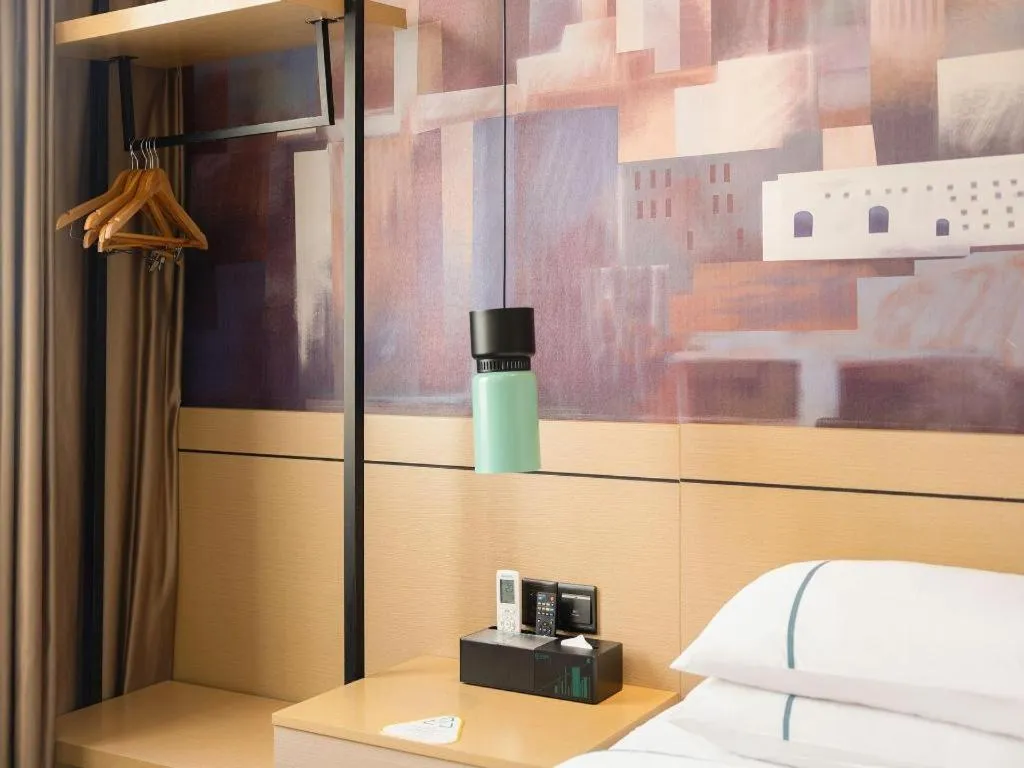 Bed in City Comfort Inn Guigang Hecheng Wanda Plaza