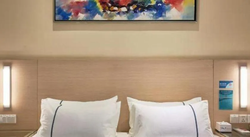 Bed in City Comfort Inn Liuzhou Baisha Bus Station Shengli Barbecue City