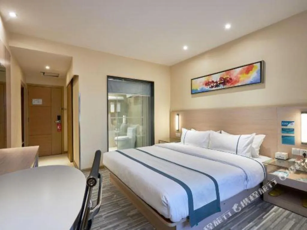 Bed in City Comfort Inn Liuzhou Baisha Bus Station Shengli Barbecue City