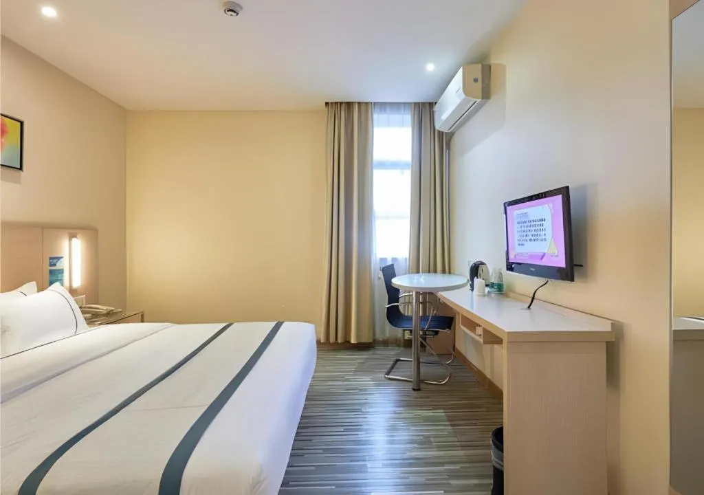 Bed in City Comfort Inn Liuzhou Baisha Bus Station Shengli Barbecue City