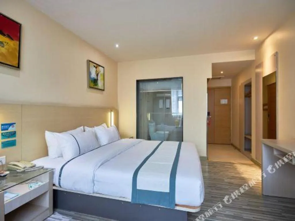 Bed in City Comfort Inn Liuzhou Baisha Bus Station Shengli Barbecue City