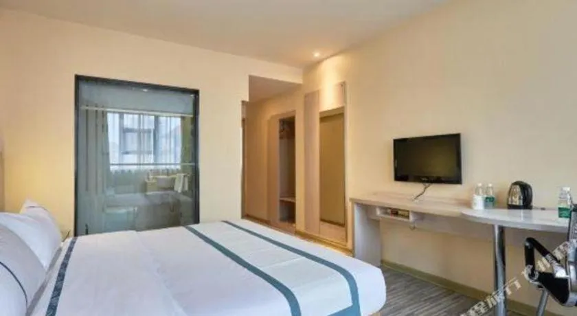 Bed in City Comfort Inn Liuzhou Baisha Bus Station Shengli Barbecue City