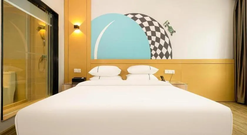 Bed in City Comfort Inn Liuzhou Baisha Bus Station Shengli Barbecue City