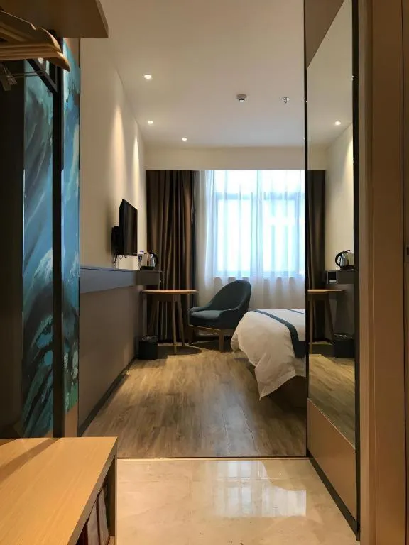 Bed in City Comfort Inn Jiangxia Wuchang University of Technology