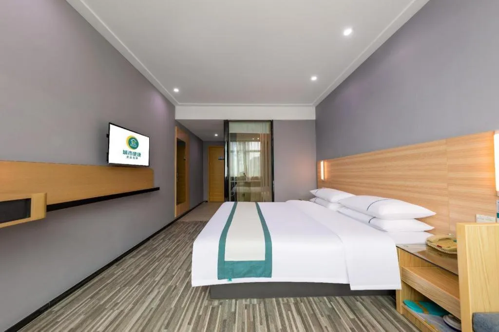 Bed in City Comfort Inn Huizhou Danshui High-speed Railway Huiyang Station
