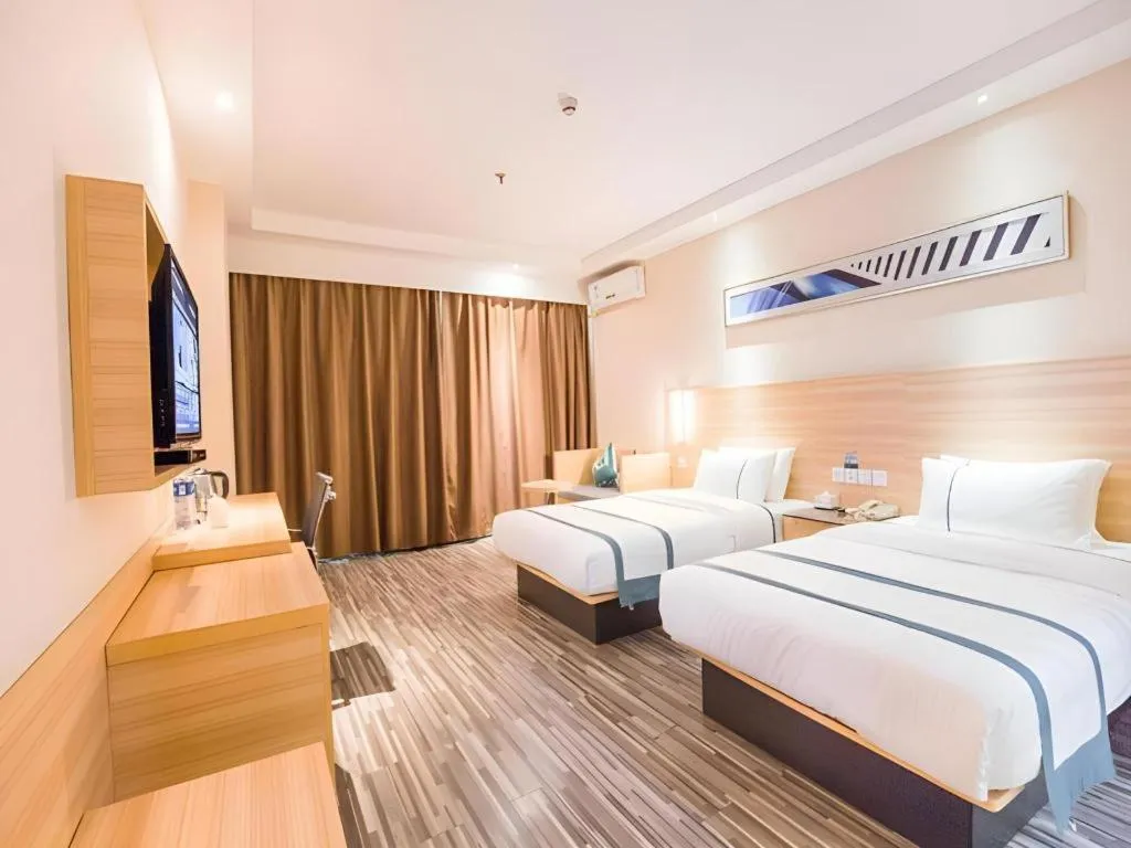 Bed in City Comfort Inn Huizhou Danshui High-speed Railway Huiyang Station