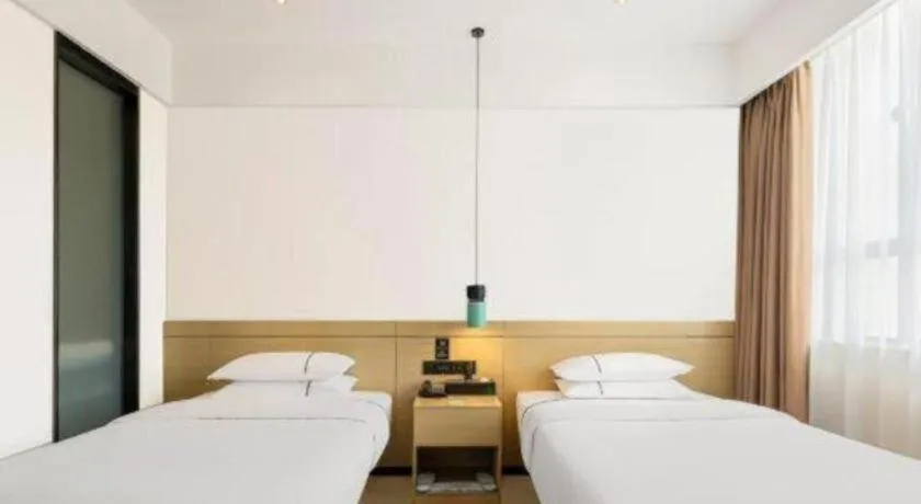 Bed in City Comfort Inn Zhoukou City Chuanhui District Huanghe Road