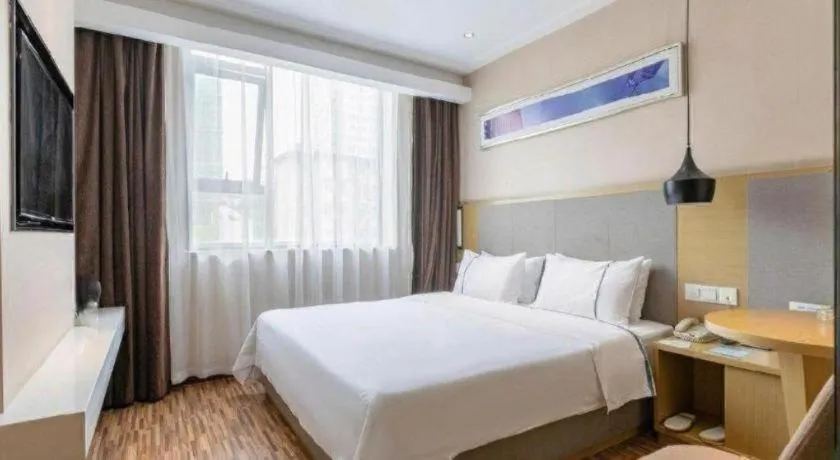 Bed in City Comfort Inn Changsha Jingwanzi Desiqin Plaza